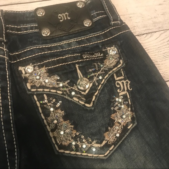 Miss Me Signature Boot Stretch Jean - Picture 6 of 6